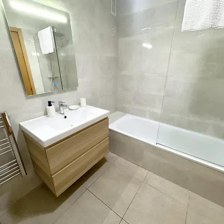 3br Pool Parking Sleeps 7 아파트 *