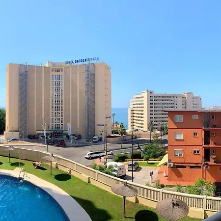 3br Pool Parking Sleeps 7 아파트 푸엔히롤라