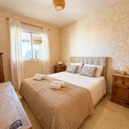 3br Pool Parking Sleeps 7 * Fuengirola